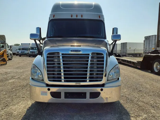 2018 FREIGHTLINER/MERCEDES CASCADIA 125