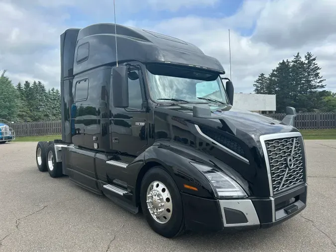 2021 Volvo VNL 860