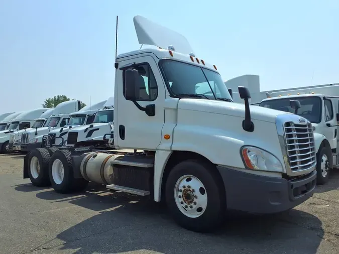 2014 FREIGHTLINER CASCADIA 125
