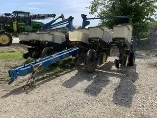 1993 Kinze 2200