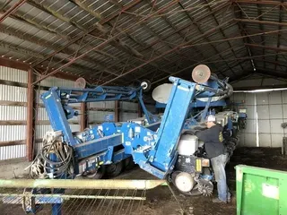 2005 Kinze 3800 24/30