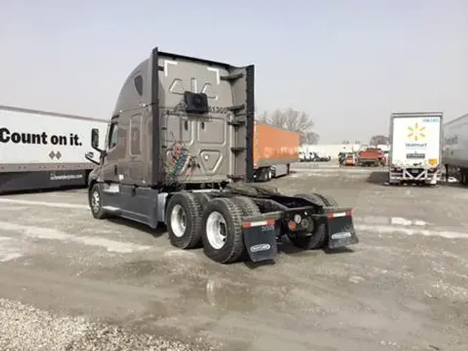 2021 Freightliner Cascadia