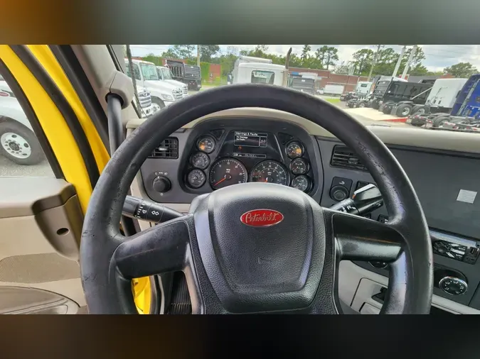 2021 Peterbilt 579