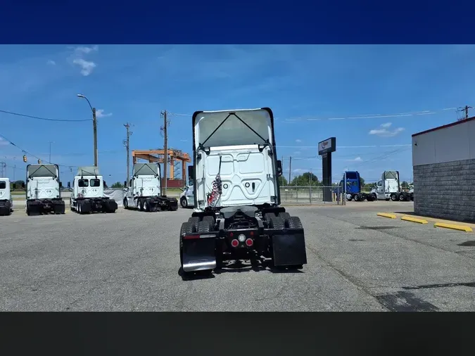 2022 FREIGHTLINER/MERCEDES NEW CASCADIA PX12664