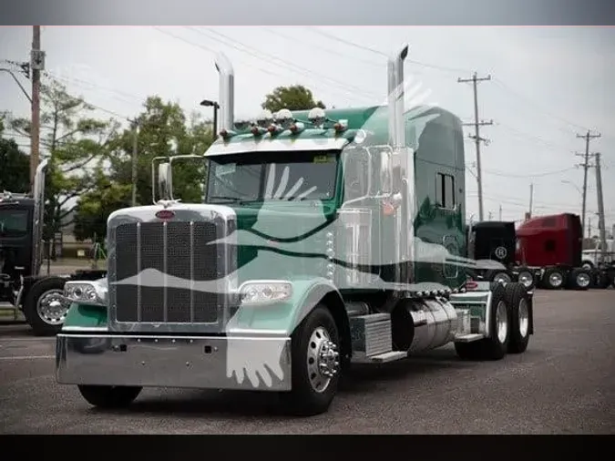 2024 PETERBILT 389