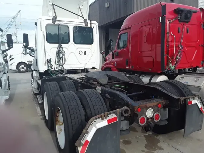 2018 FREIGHTLINER NEW CASCADIA PX12664
