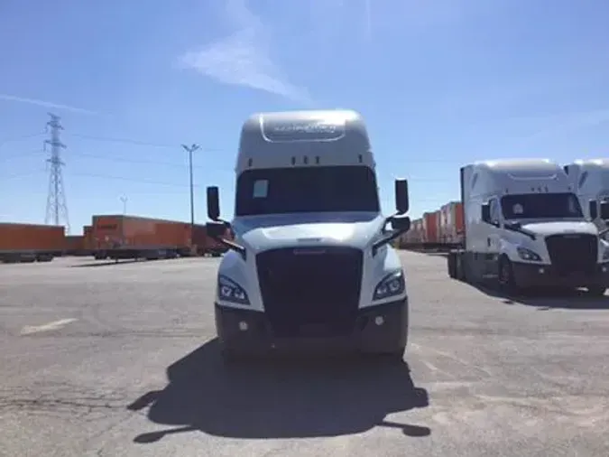 2020 Freightliner Cascadia