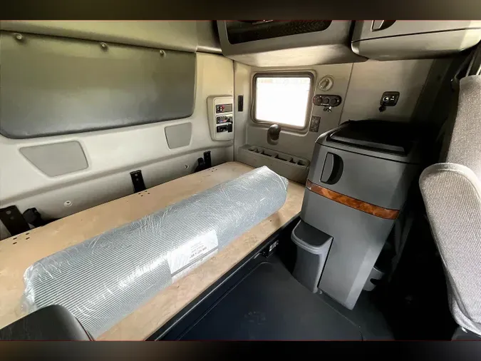 2021 INT LT625 6x4