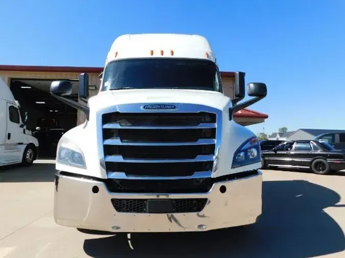 2020 Freightliner New Cascadia 126