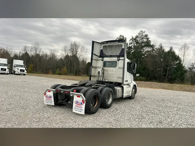 2018 Volvo VNL300