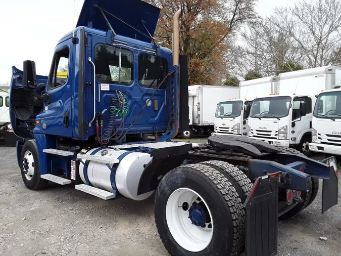 2017 FREIGHTLINER/MERCEDES CASCADIA 125