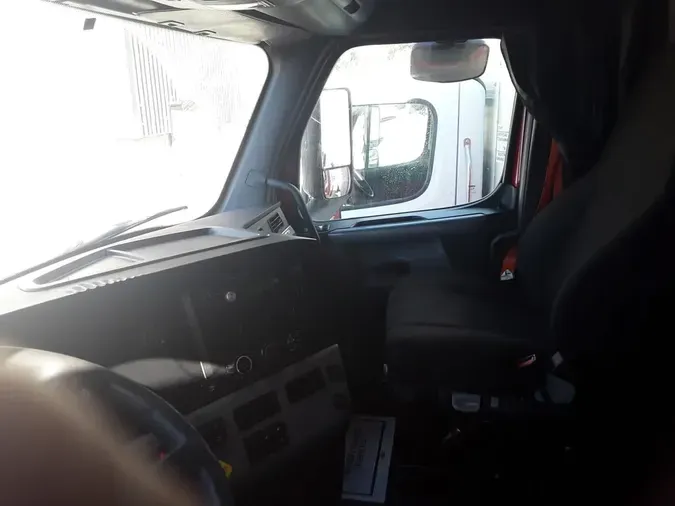 2020 FREIGHTLINER/MERCEDES NEW CASCADIA PX12664