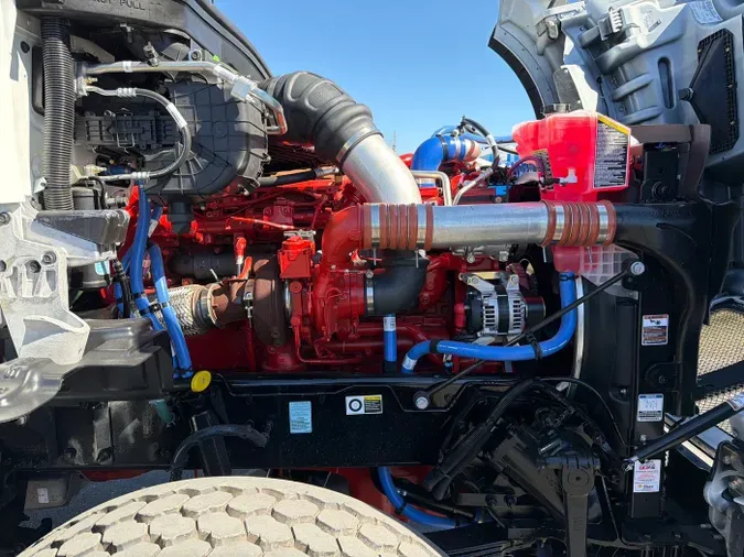 2026 Kenworth T880 Short Hood7809a0974384ce75e1b9bfbaf6614e1c