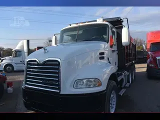 2017 MACK PINNACLE CXU612