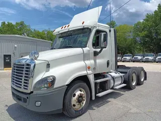 2017 FREIGHTLINER/MERCEDES CASCADIA 125