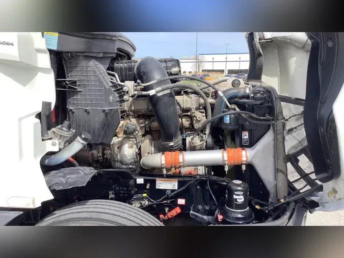 2022 Freightliner Cascadia 126