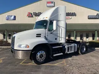 2016 Mack CXU612