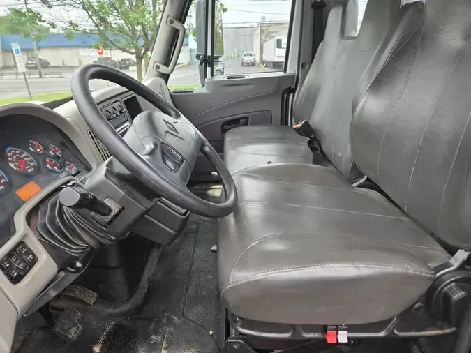 2019 NAVISTAR INTERNATIONAL 4300