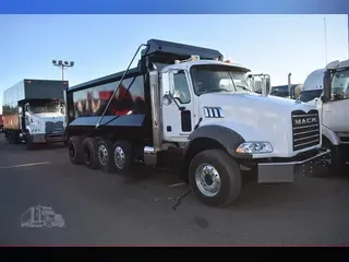 2013 MACK GRANITE GU813