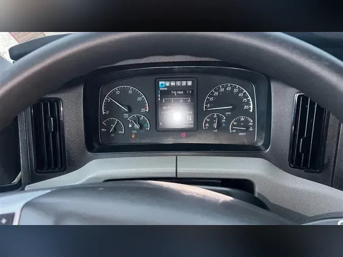 2021 FREIGHTLINER CA126