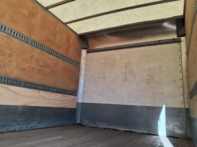 2020 FREIGHTLINER/MERCEDES M2 106