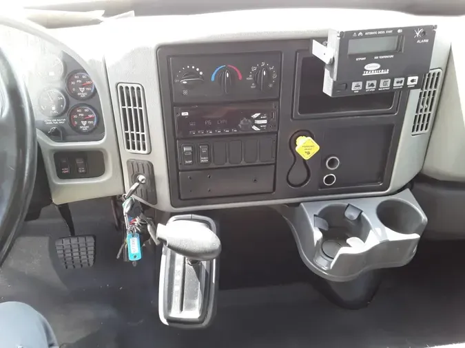 2017 NAVISTAR INTERNATIONAL 4300