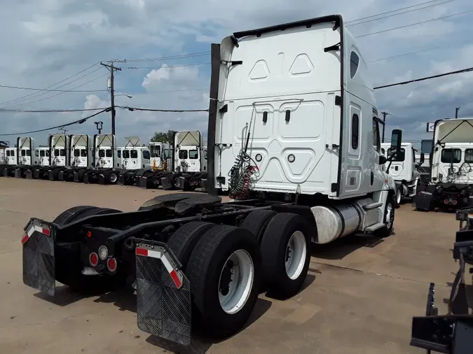 2019 FREIGHTLINER/MERCEDES CASCADIA 125