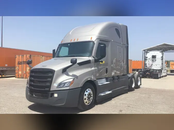 2023 Freightliner Cascadia