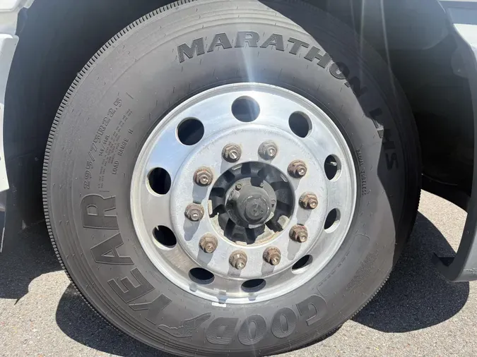 2020 International LT625