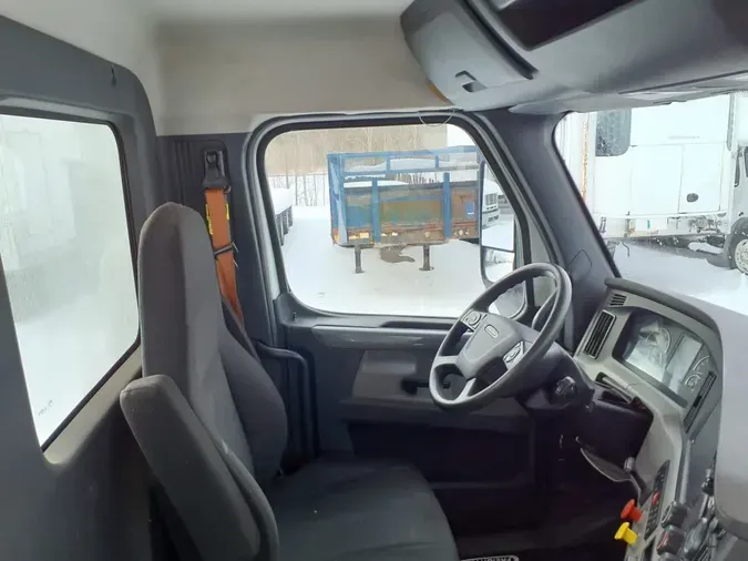 2019 FREIGHTLINER/MERCEDES NEW CASCADIA 116782713b474aa8fc2651e6af3bcb91182