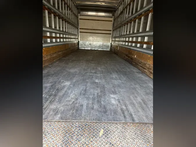 2019 FREIGHTLINER/MERCEDES M2 106