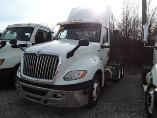 2018 NAVISTAR INTERNATIONAL LT625 DAYCAB T/A