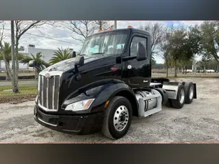 2022 Peterbilt 579