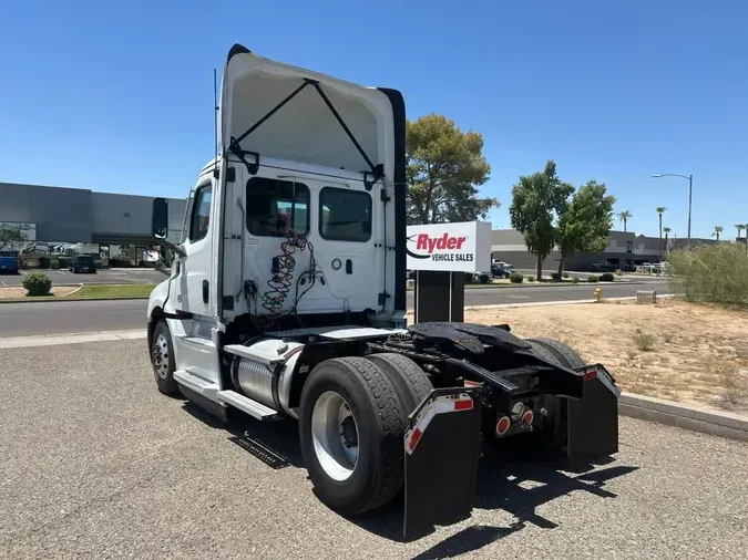 2021 FREIGHTLINER CASCADIA PX12642ST