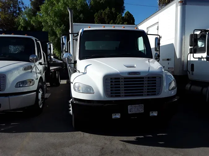 2017 FREIGHTLINER/MERCEDES M2 106