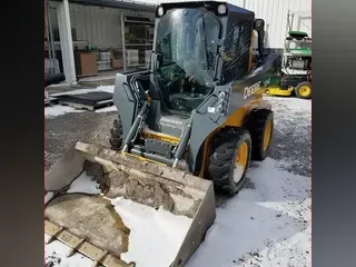 2018 John Deere 324E
