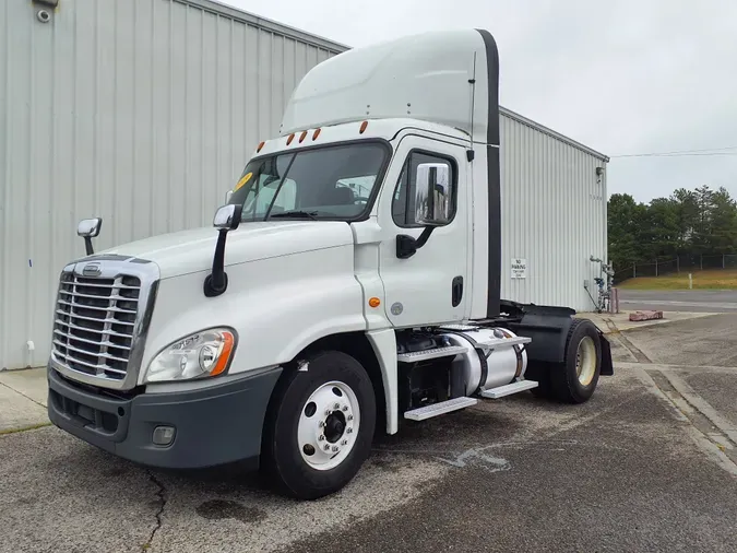 2019 FREIGHTLINER/MERCEDES CASCADIA 125783a6fa98e1a4205803c7f8f9980a12b