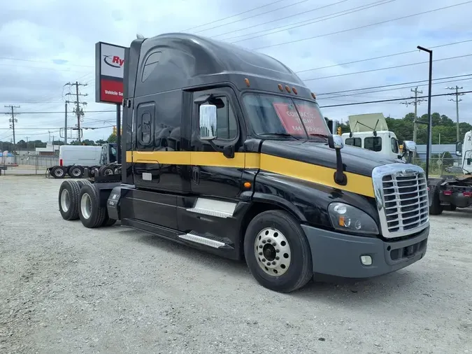 2020 FREIGHTLINER CASCADIA 125