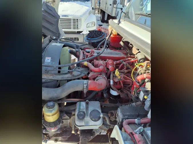 2018 FREIGHTLINER/MERCEDES M2 106