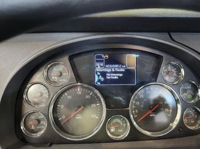 2022 Kenworth T880
