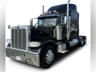 2017 Peterbilt 389