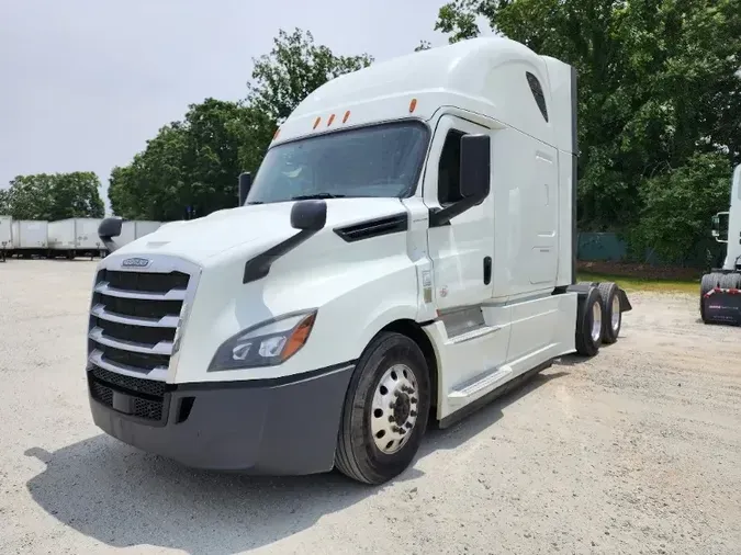 2020 Freightliner T12664ST