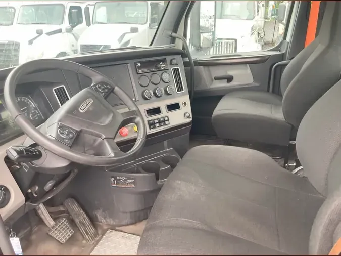 2019 FREIGHTLINER NEW CASCADIA 126
