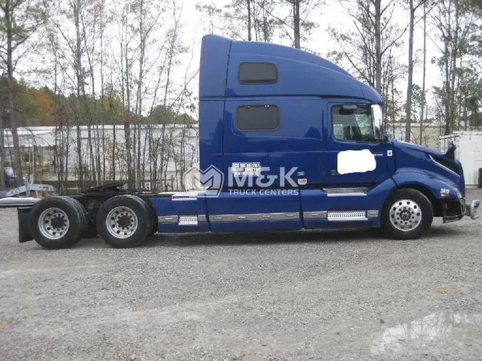 2020 VOLVO VNL64T860