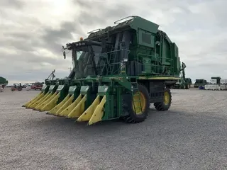 2016 John Deere CP690
