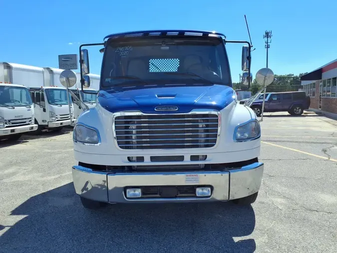 2020 FREIGHTLINER M2 106