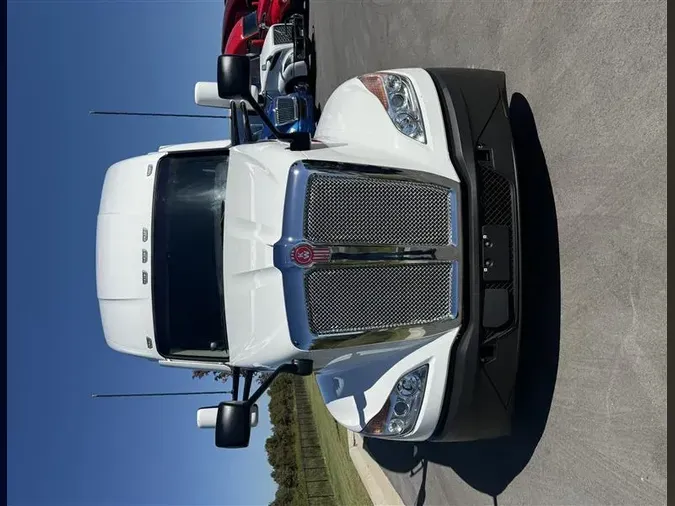 2023 KENWORTH T680785ee91fbb8e8b90e739761fe97d44a4