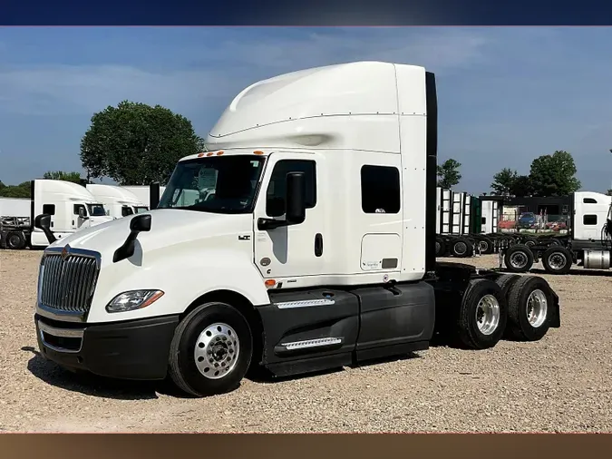 2022 INT LT625 6x4