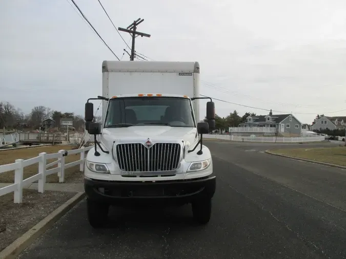2016 INTERNATIONAL 4300