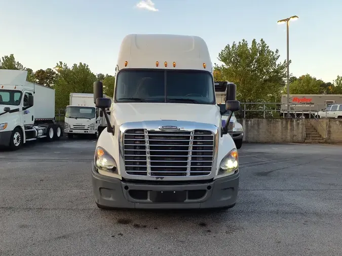 2019 FREIGHTLINER CASCADIA 125